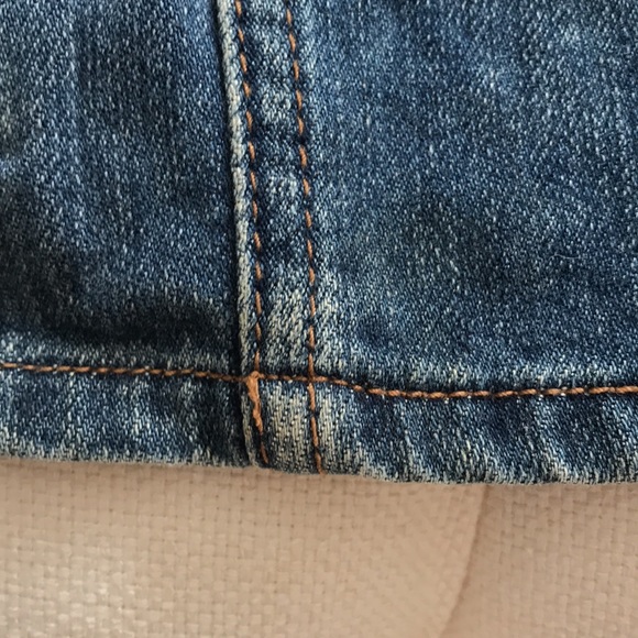 Amazing Mini Else Denim skirt with Embroidered Arrow detail at waist line. EUC! - Picture 10 of 11